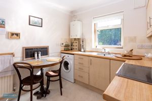 Kitchen- click for photo gallery